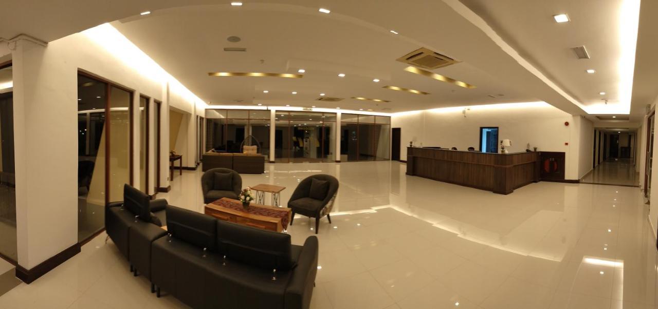 Temu Primula Hotel Kampong Seberang Timor Exterior photo